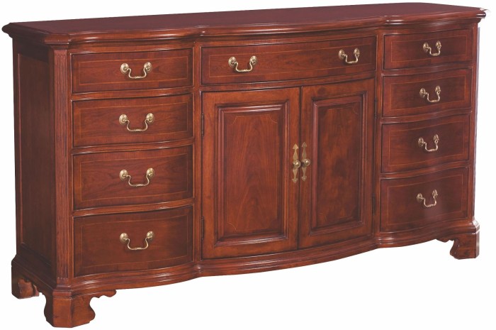 Cherry Grove Classic Antique Cherry Mansion Bedroom Set from American ... Cherry Grove Classic Antique Cherry Mansion Bedroom Set from American ...