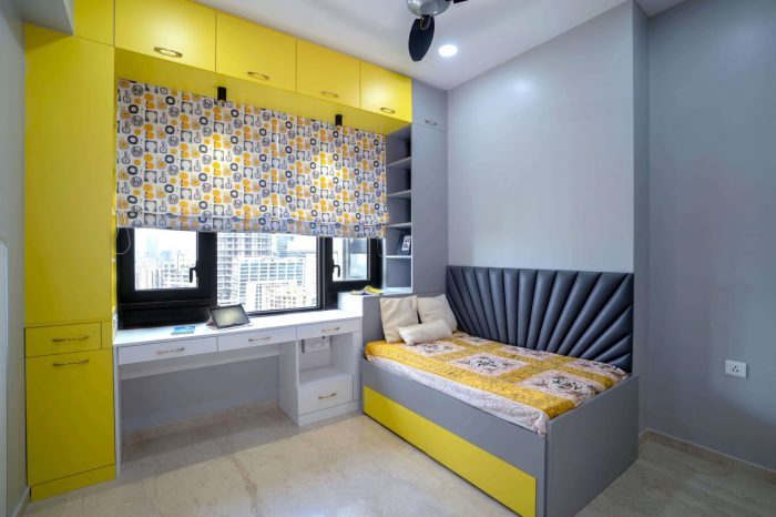 Modular storage bedroom furniture package