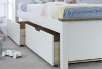 Bedroom set with underbed storage drawers
