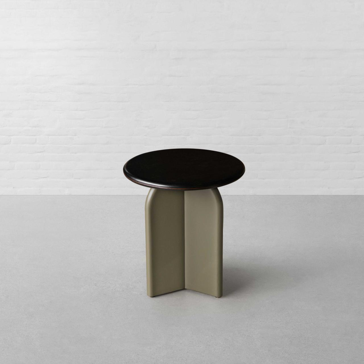 Bedroom furniture with dual tone finishes